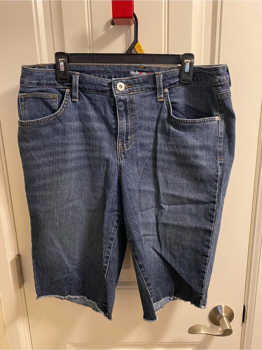 Style Co Jeans Shorts 14W Bermuda Blue Stretch Denim Cut Off Raw Hem